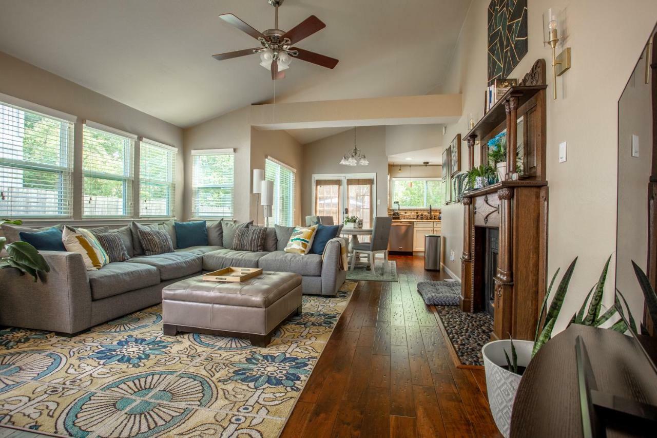 Comfortable, Family And Business Friendly 2Bd/2Ba House In North Austin Ngoại thất bức ảnh